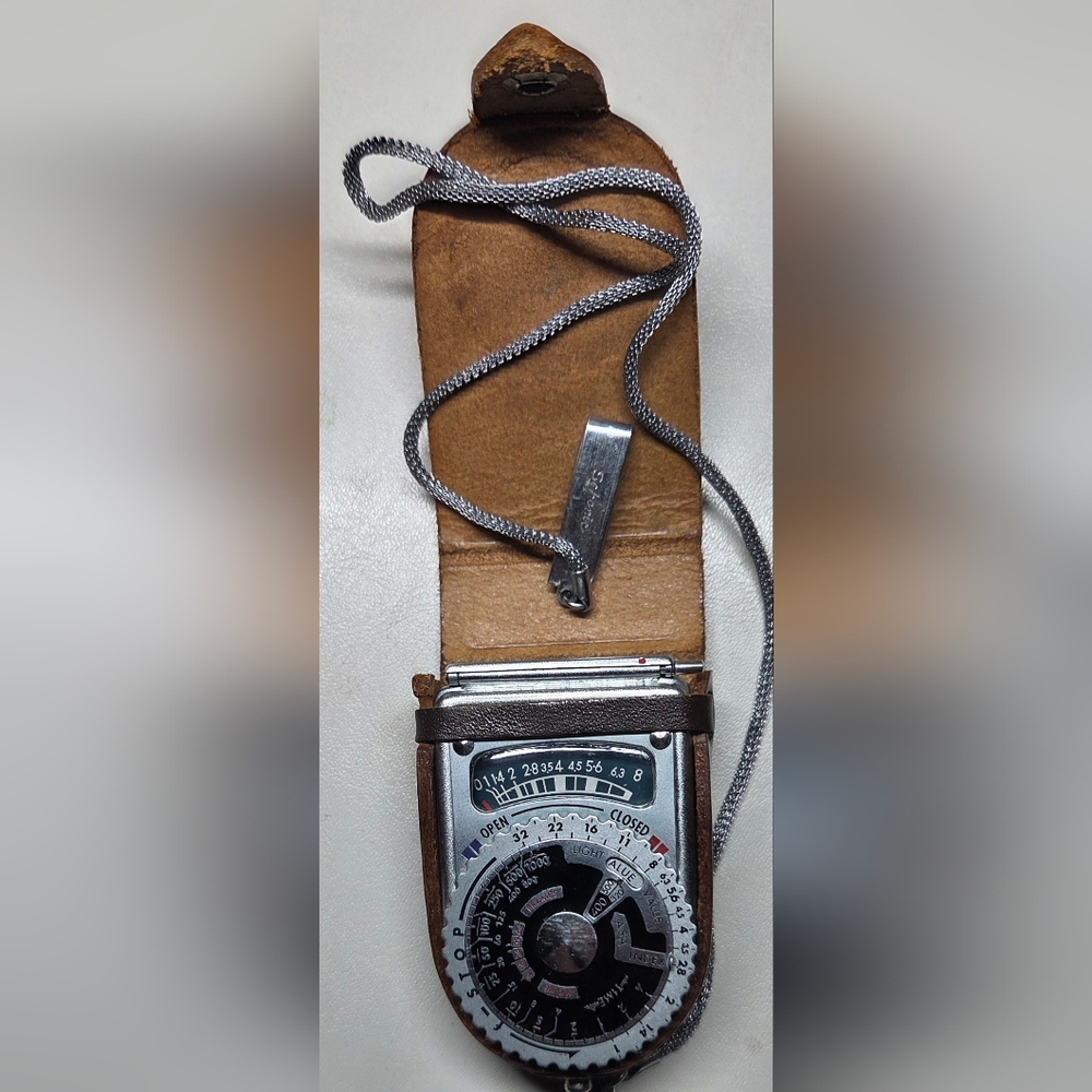vintage Sekonic Type L-VI (often referred to as L-6) light exposure